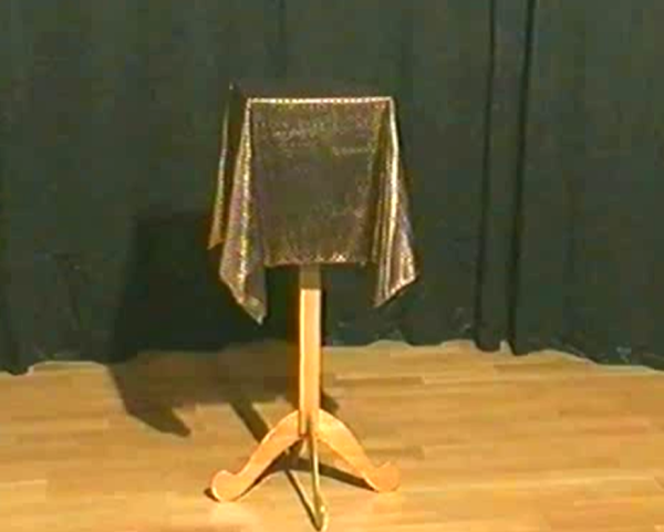 Wladimir - Floating Table