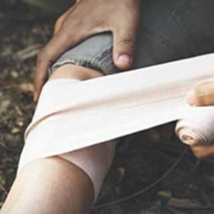 SURVIVAL MEDICINE GUIDE - The Ultimate First Aid Manual To Survive Any Medical Emergency